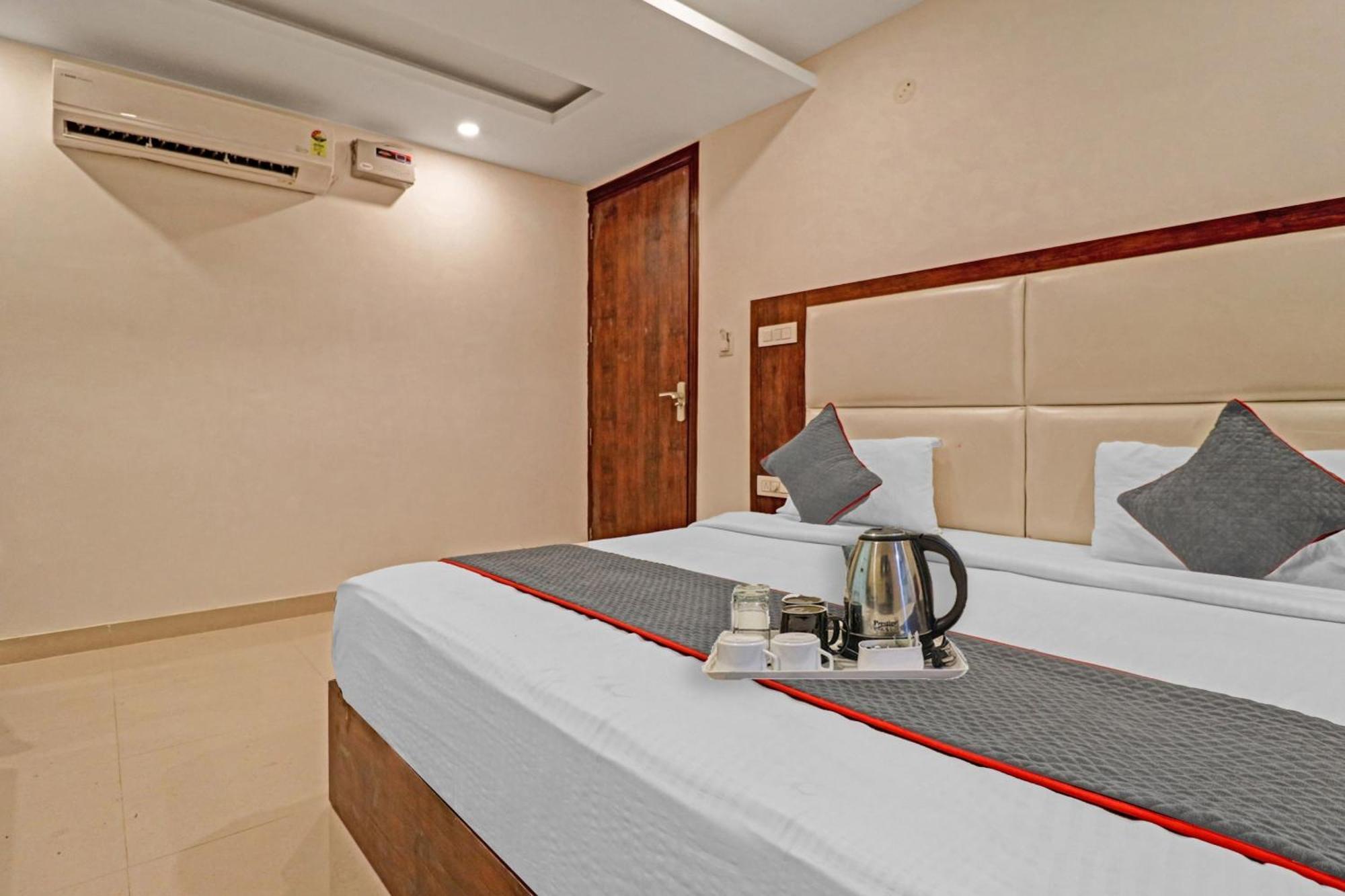 Townhouse Tark Inn 뉴델리 외부 사진