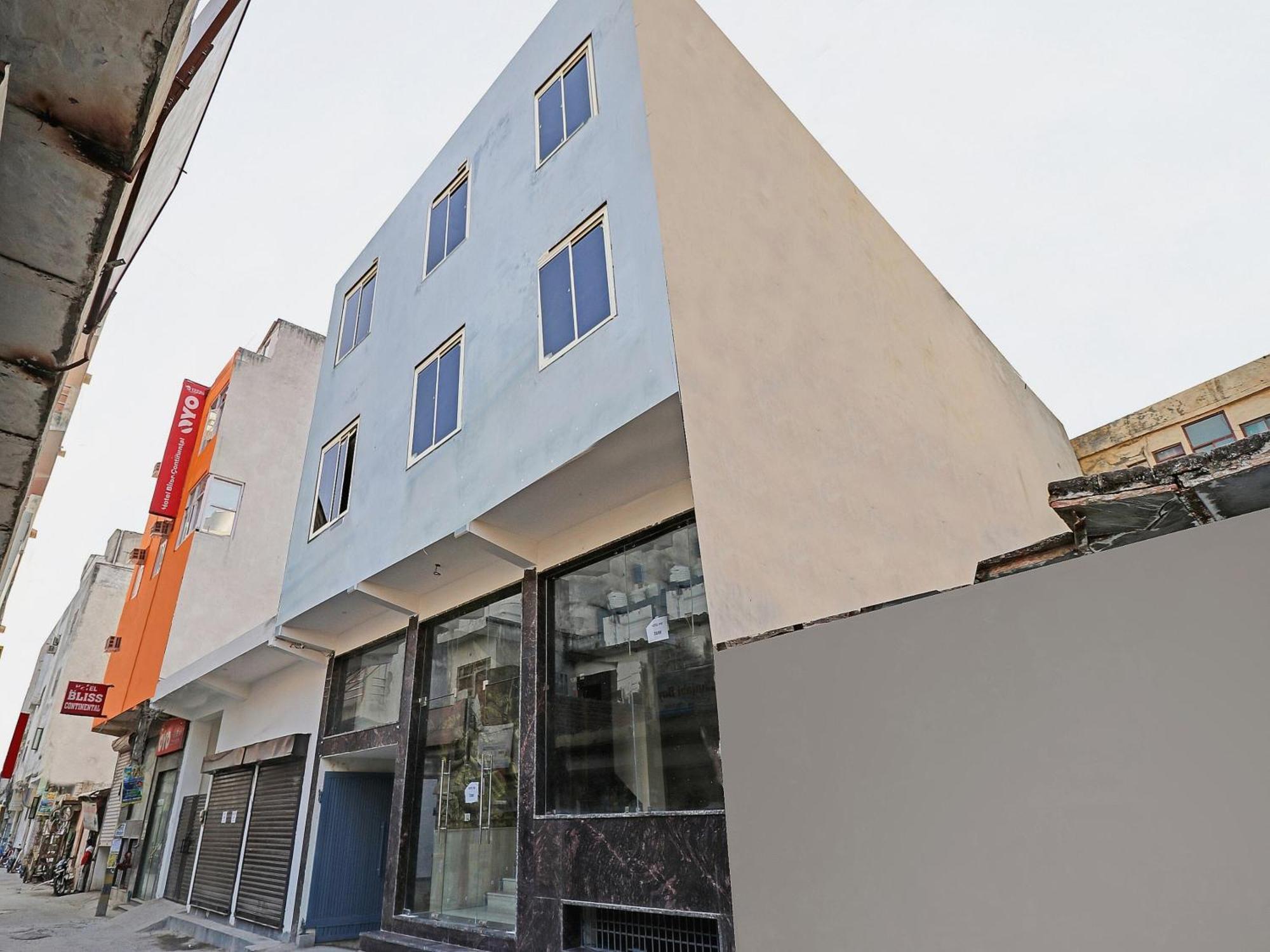 Townhouse Tark Inn 뉴델리 외부 사진