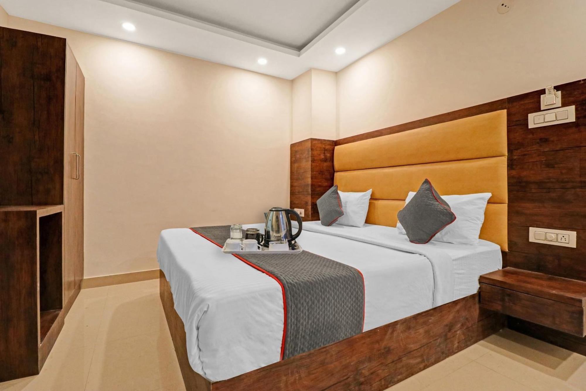 Townhouse Tark Inn 뉴델리 외부 사진