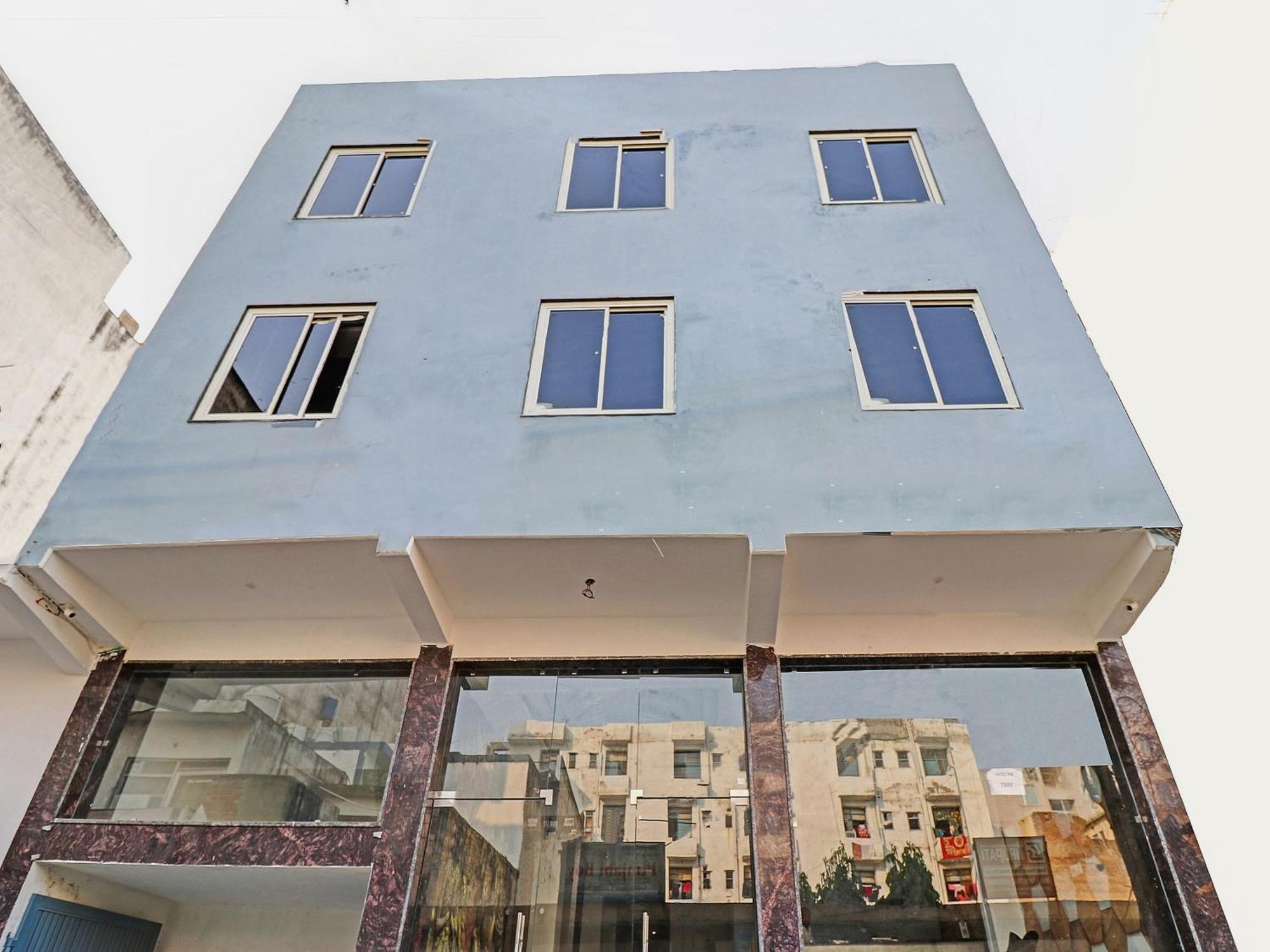 Townhouse Tark Inn 뉴델리 외부 사진