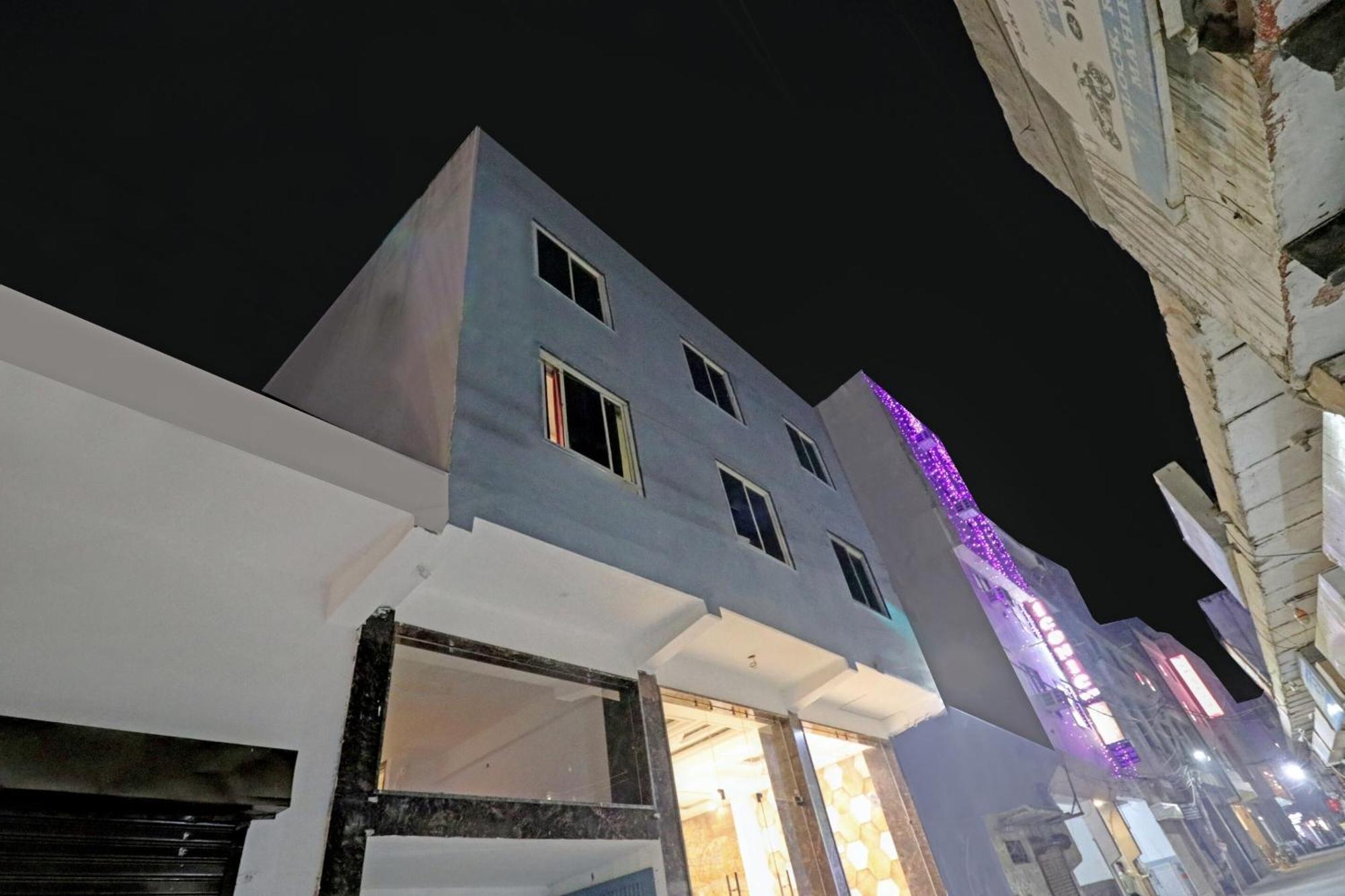 Townhouse Tark Inn 뉴델리 외부 사진