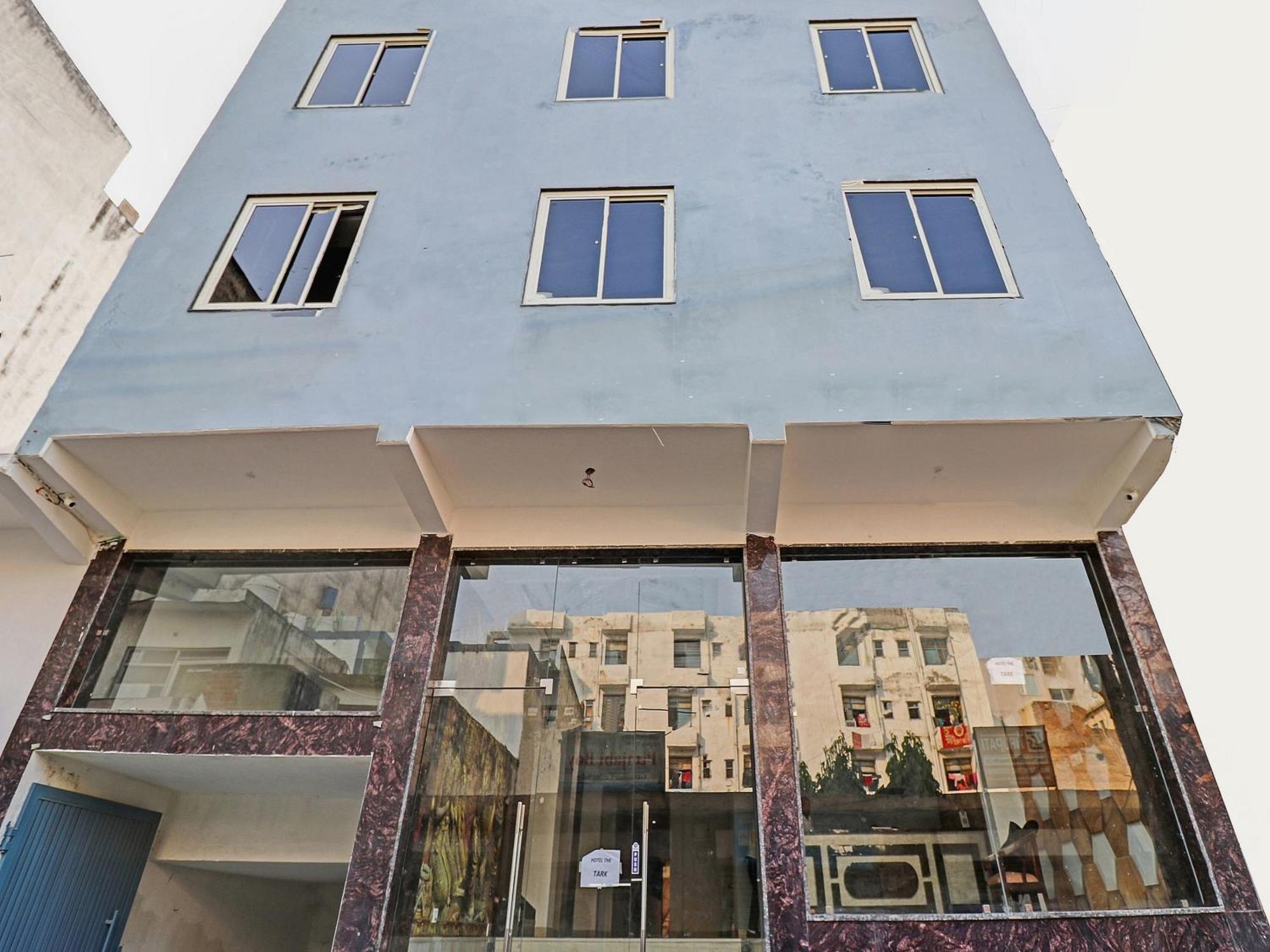 Townhouse Tark Inn 뉴델리 외부 사진