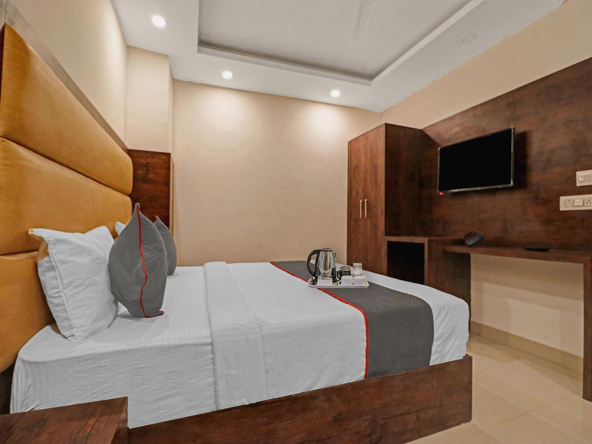 Townhouse Tark Inn 뉴델리 외부 사진