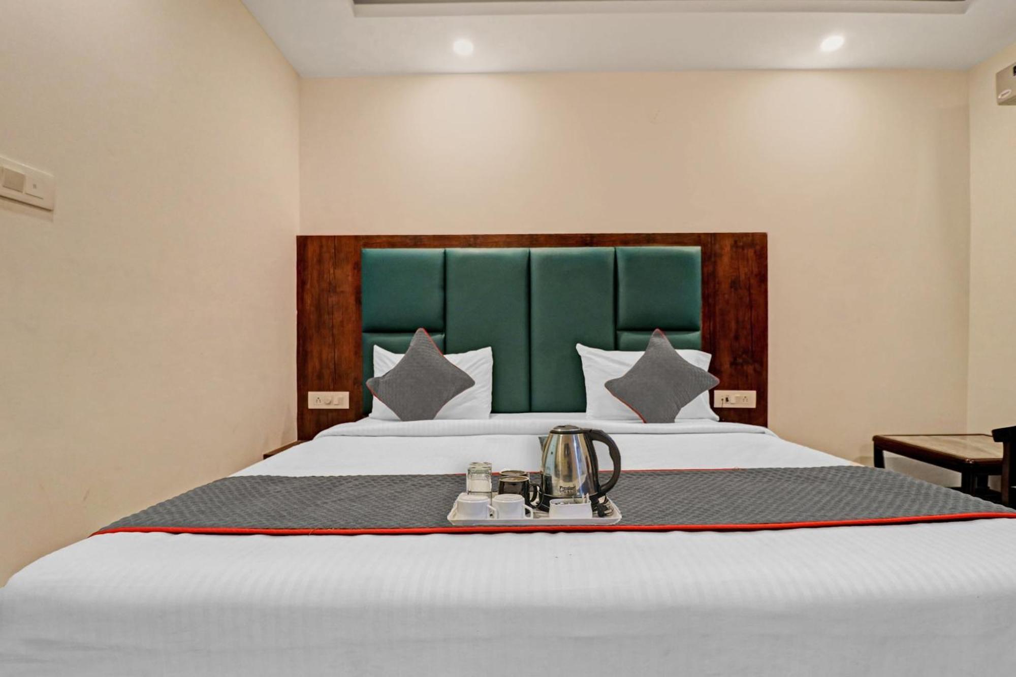 Townhouse Tark Inn 뉴델리 외부 사진